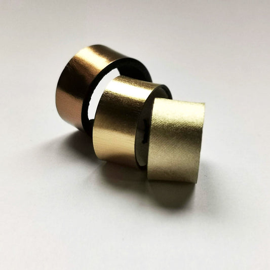 Black leather ring band for men and women | Oslo - Angela Pinto