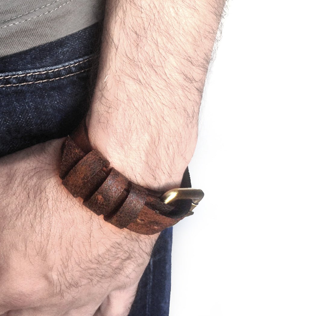 Brown leather bracelet for men | Berlin - Angela Pinto