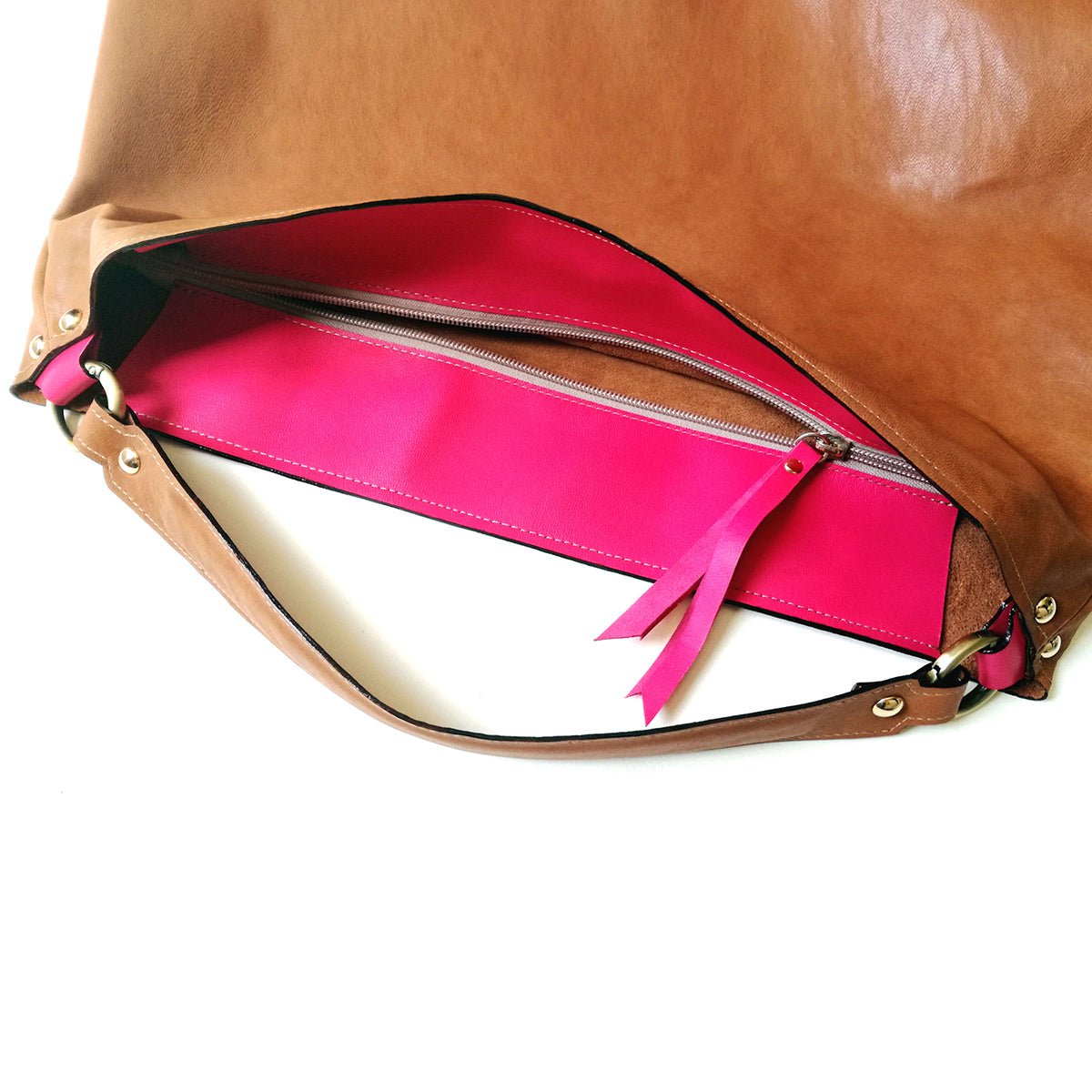 Cognac leather hobo bag | Jennie - Angela Pinto