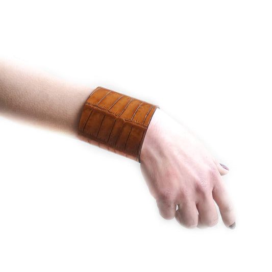 Light brown croc - embossed leather cuff bracelet | Bangkok - Angela Pinto