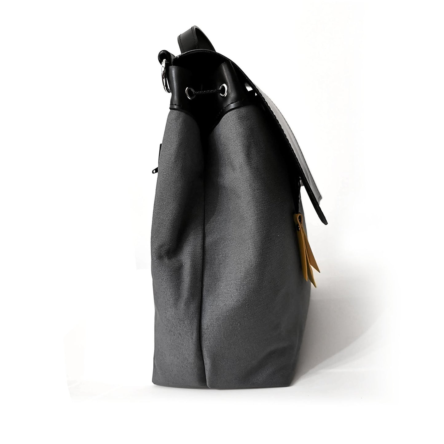 Zaino grigio e nero convertibile in borsa a tracolla | Alice
