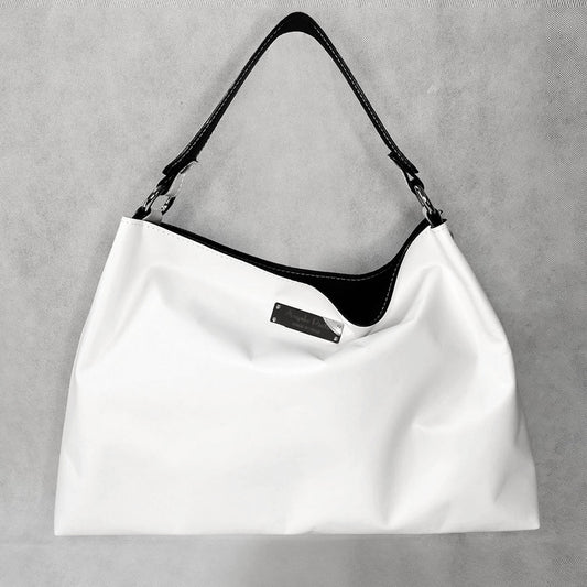 White leather hobo bag | Jennie