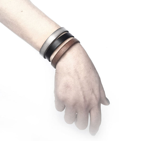 Minimalist leather bracelets made in Italy | Rodi - Angela Pinto