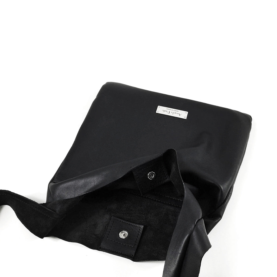 Black leather hobo bag | Sara