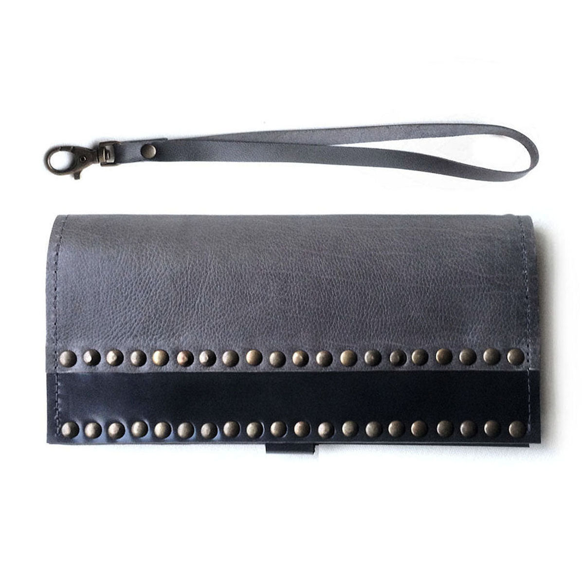 Gray leather wristlet wallet with studs | Narciso