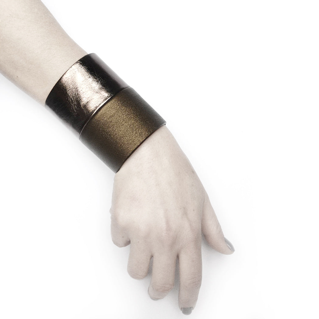 Statement gold and silver leather cuff | Nairobi